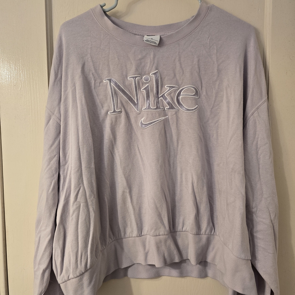 Nike Women's Light Purple Sweatshirt